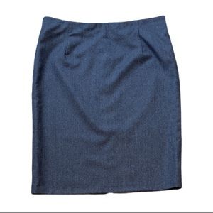 Burberry’s Wool Pencil Skirt Gray